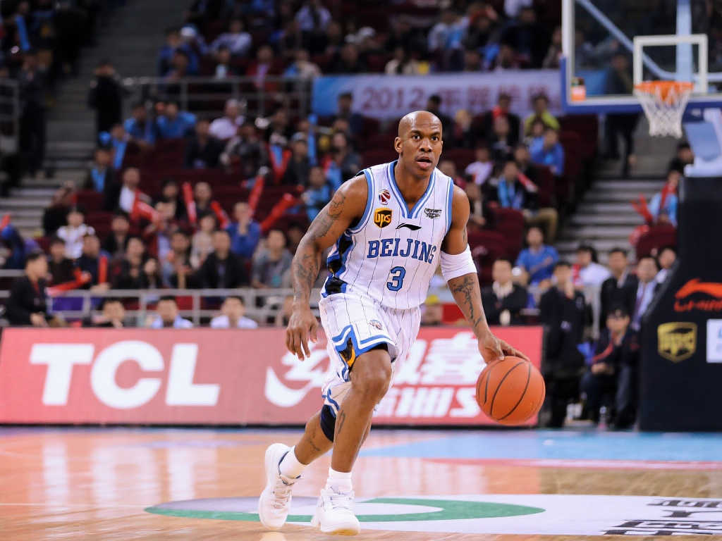 队需要更强 队需要更强